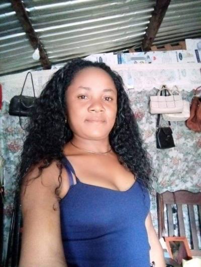 Henriette 43 ans Antalaha Madagascar