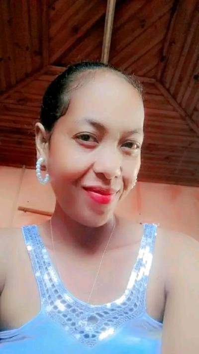 Murielle 30 ans Toliara  Madagascar