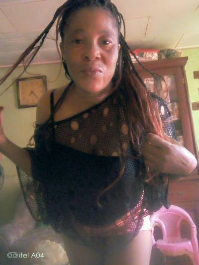 Bernadette 39 ans Yaoundé 3 Cameroun