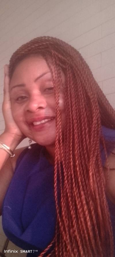 Cécile 40 ans Yaoundé  Cameroun