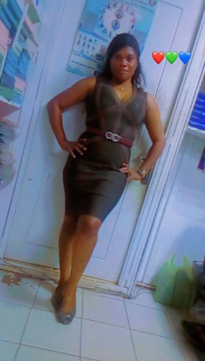 Christine 34 ans Yaoundé  Cameroun