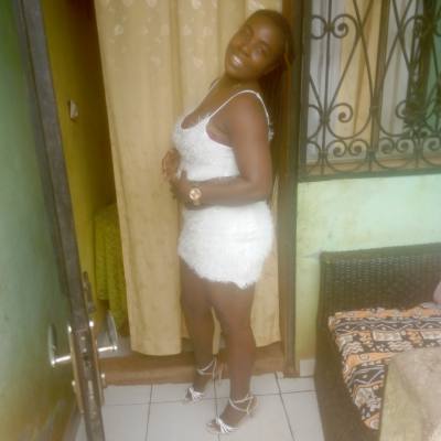 Lovelyne 31 ans Yaoundé Cameroun