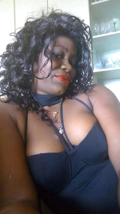 Mireille 43 ans Douala Cameroun