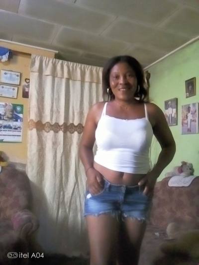 Bernadette 39 ans Yaoundé 3 Cameroun