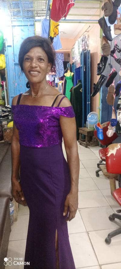 Cecile 45 ans Libreville  Gabon