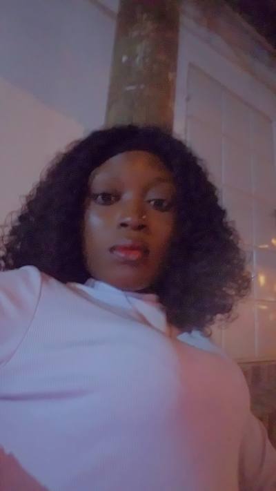 Mabelle 24 ans Lome Togo