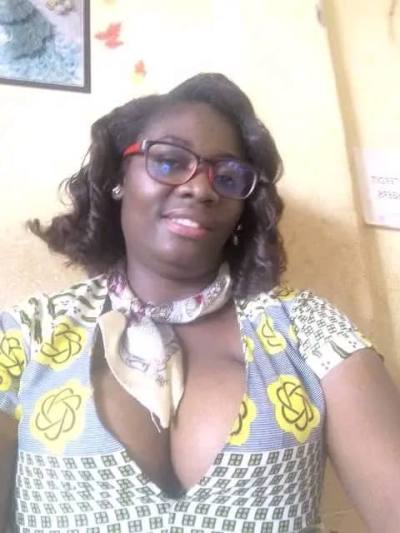 Stephanie 30 ans Ewondo  Cameroun