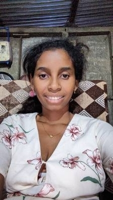 Stessie 24 ans Vohemar  Madagascar