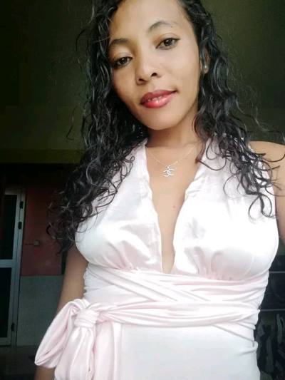 Sandrina 27 ans Antalaha  Madagascar