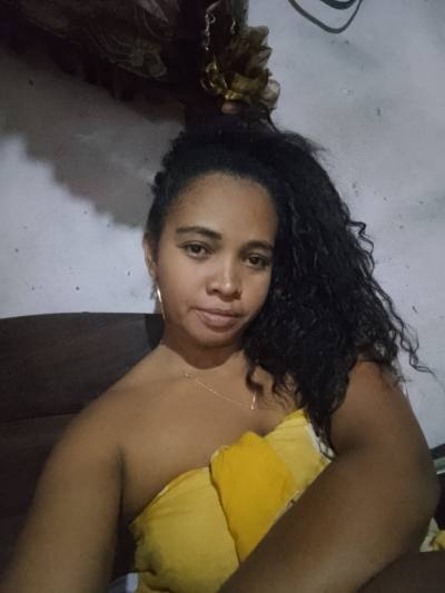 Arielle 33 ans Toamasina  Madagascar