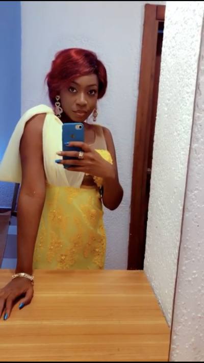 Christa 32 ans Kigali Rwanda