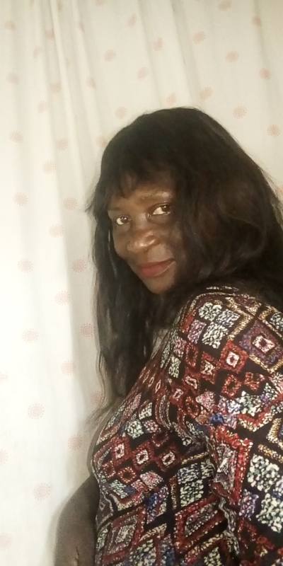 Marie 47 ans Douala Cameroun