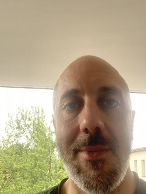 Alex 41 ans Lyon France