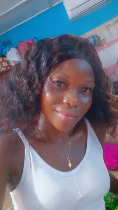 Angel 34 ans Cotonou  Togo