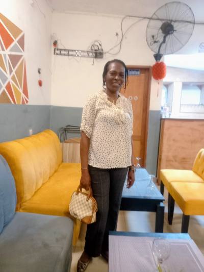 Martine  55 ans Estuaire Gabon