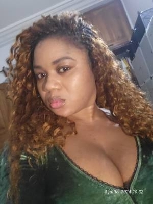 Nardine 32 Jahre Cotonou  Bénin