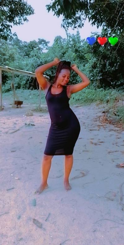 Melanie 30 ans Yaounde Cameroun