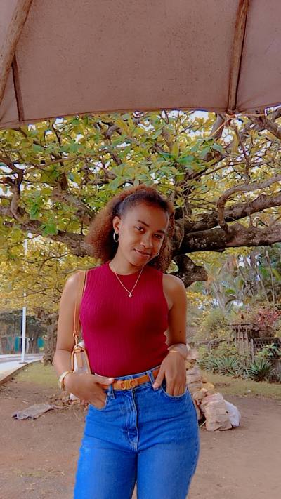 Divine 28 ans Toamasina Madagascar