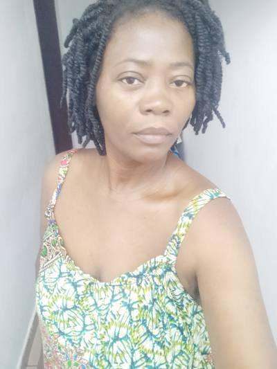 Pascaline 45 ans Douala Cameroun