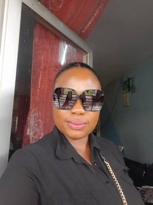 Diane 35 years Douala  Cameroon