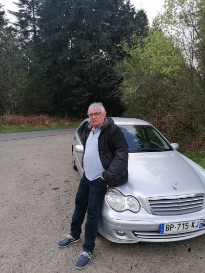 Maurice 61 ans St  Nazaire France