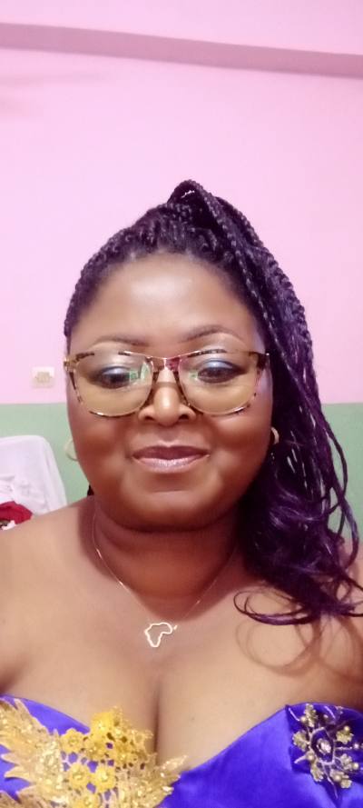 Monique 55 ans Akonolinga, Cameroon Cameroun