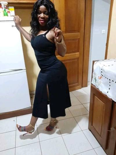 Maricela 33 ans Rouan France