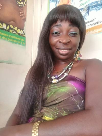 Sandrine 45 ans Yaoundé Cameroun