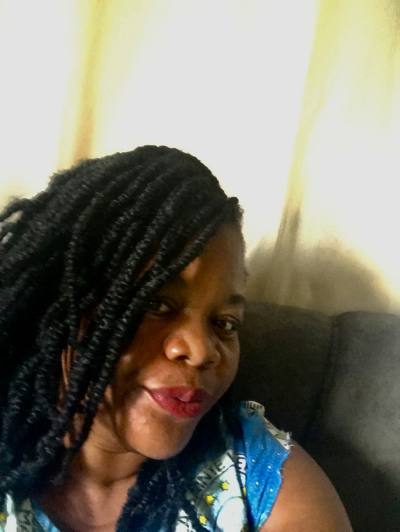 Albertine 40 ans Yaoundé  Cameroun