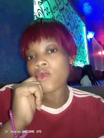 Bernadette 31 ans Yaoundé 6 Cameroun