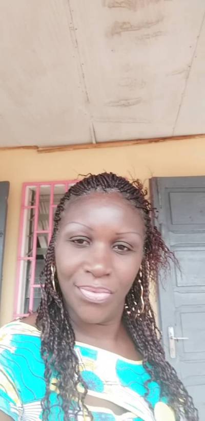 Joane 44 ans Yaounde Cameroun