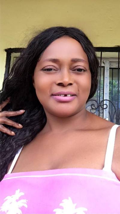 Marielle 41 Jahre Yaoundé  Cameroun