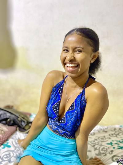 Johanna 28 Jahre Toamasina  Madagaskar