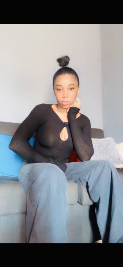 Beverly 33 ans Yaoundé  Cameroun