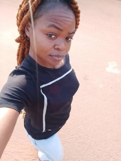 Pauline 29 years Yaoundé  Cameroon