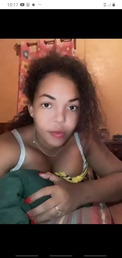 Aicha 27 ans Morondava Madagascar