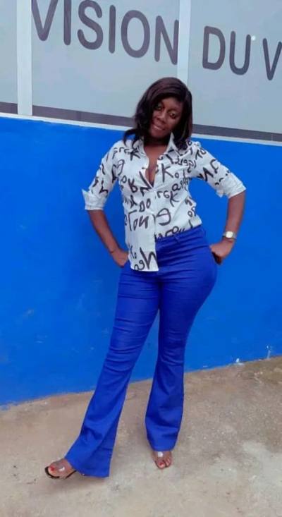 Larissa 37 ans Yaoundé V Cameroun