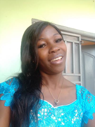 Pauline 33 years Yaoundé Cameroun