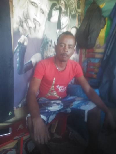 Fabiolin 34 ans Sambava Madagascar