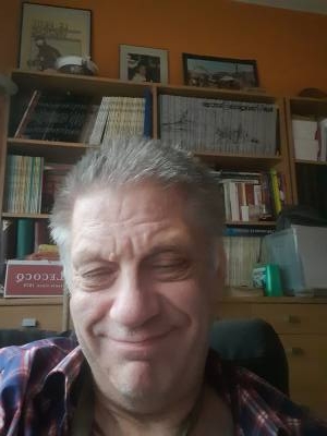 Eric 61 ans Etterbeek Belgique