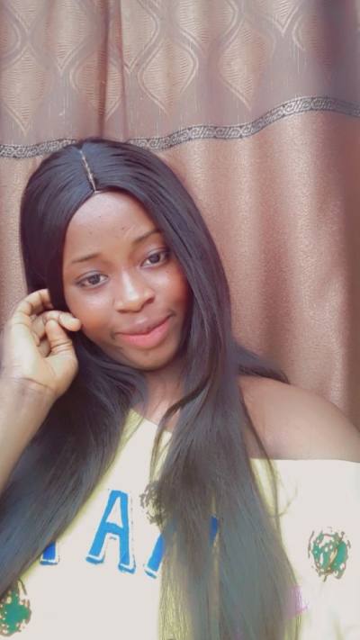 Joan 24 ans Anambra Nigeria