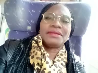 Suzanne 49 ans Douala  Cameroun