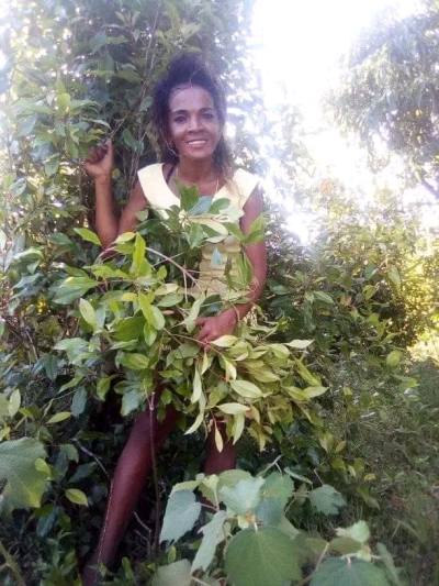 Viviane 32 ans Tamatave  Madagascar