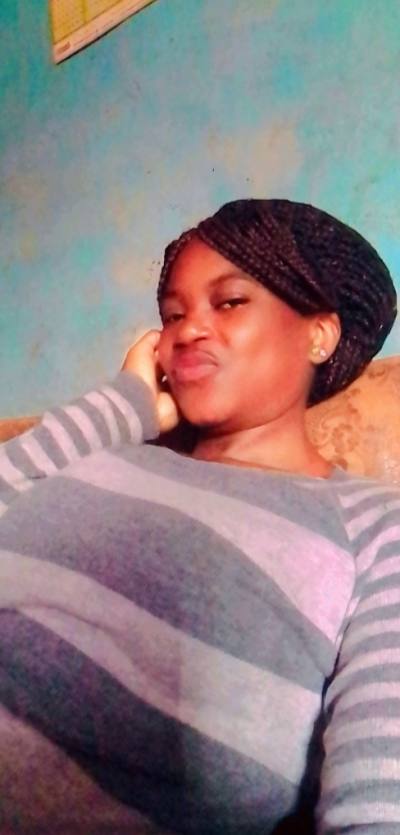 Claire 33 ans Bafoussam Cameroun