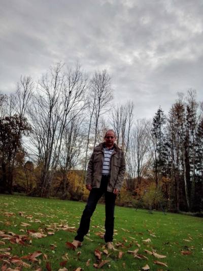 Etienne 58 ans Charleville-mézières France