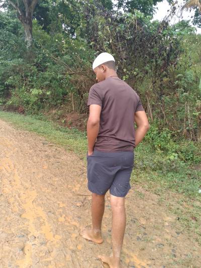 Sylvio 19 ans Urbaines  Madagascar