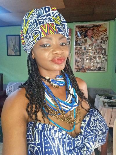 Marieange 33 Jahre Douala 3e Cameroun