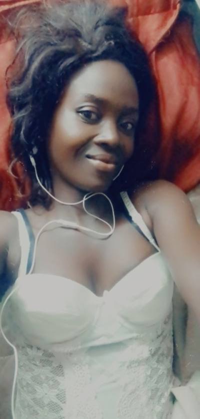 Stephanie 34 ans Yaoundé V Cameroun