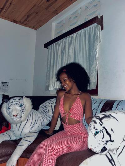 Marizette 25 ans Vohemar  Madagascar