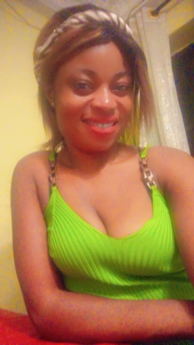 Eliane 32 ans Yaoundé  Cameroun